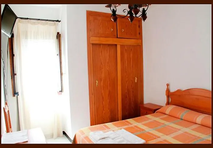 Hostal Torre De Guzman